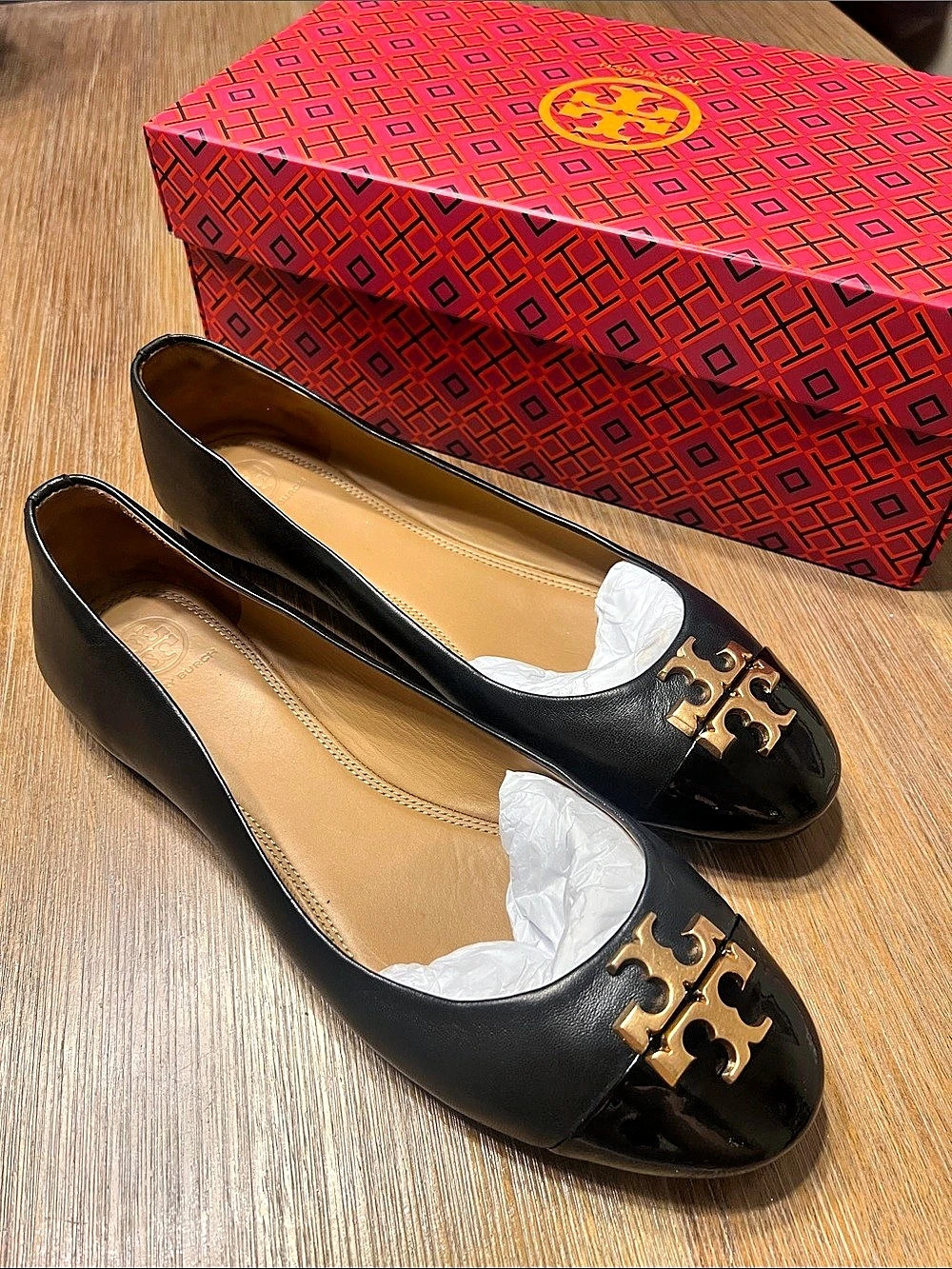 Tory Burch Everly Ballet Flat Ballet Flats Black & Gold